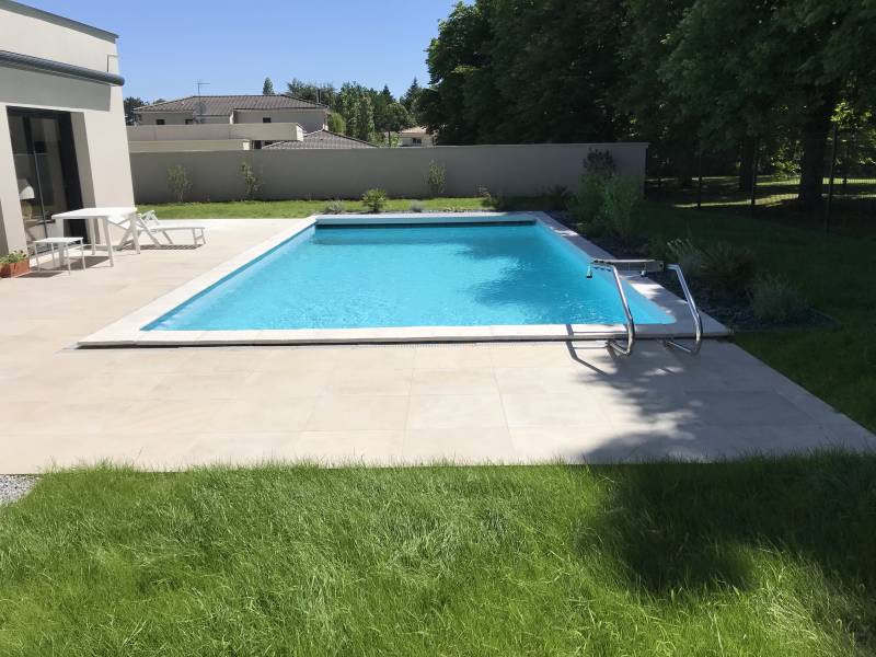 Constructeur de maison Ecully individuelle contemporaine sur mesure à étage avec piscine entérée - photo 4