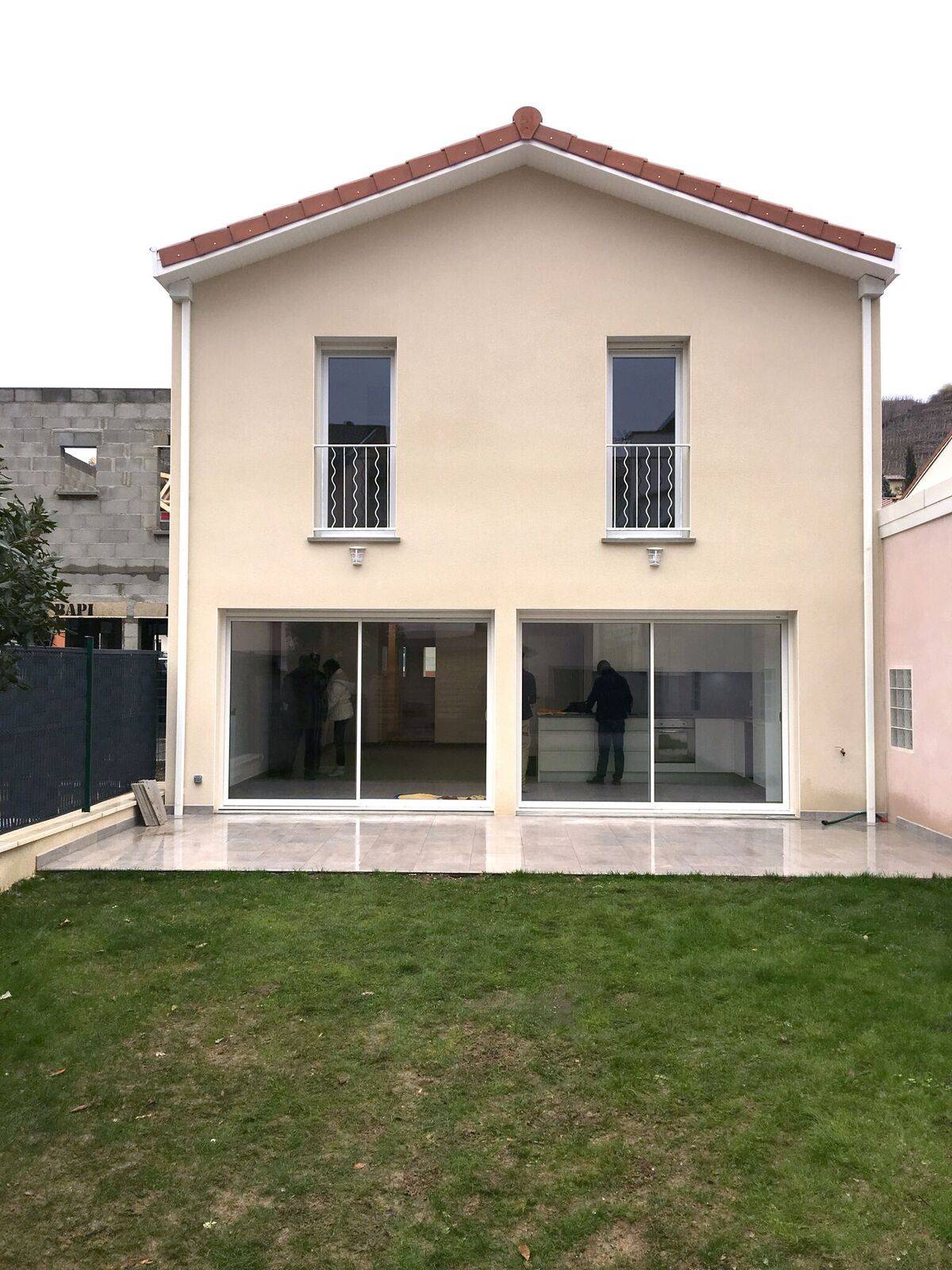 Construction d'une maison contemporaine à AMPUIS (69) - photo 2