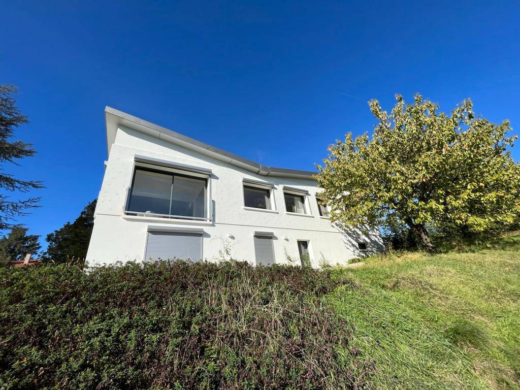 Réagencement intérieur et rénovation sur mesure d'une maison à Tassin La Demi Lune dans le 69 - photo 3