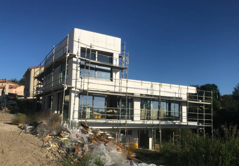 Réalisation d'une maison contemporaine à ossature bois construite en kit à Vernaison, dans l’Ouest Lyonnais - photo 4