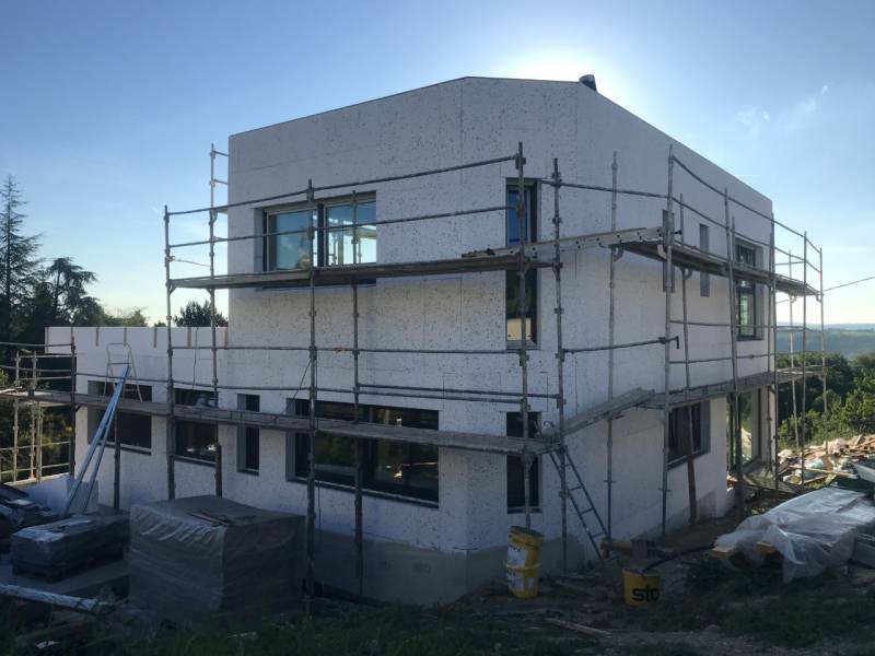 Réalisation d'une maison contemporaine à ossature bois construite en kit à Vernaison, dans l’Ouest Lyonnais - photo 6