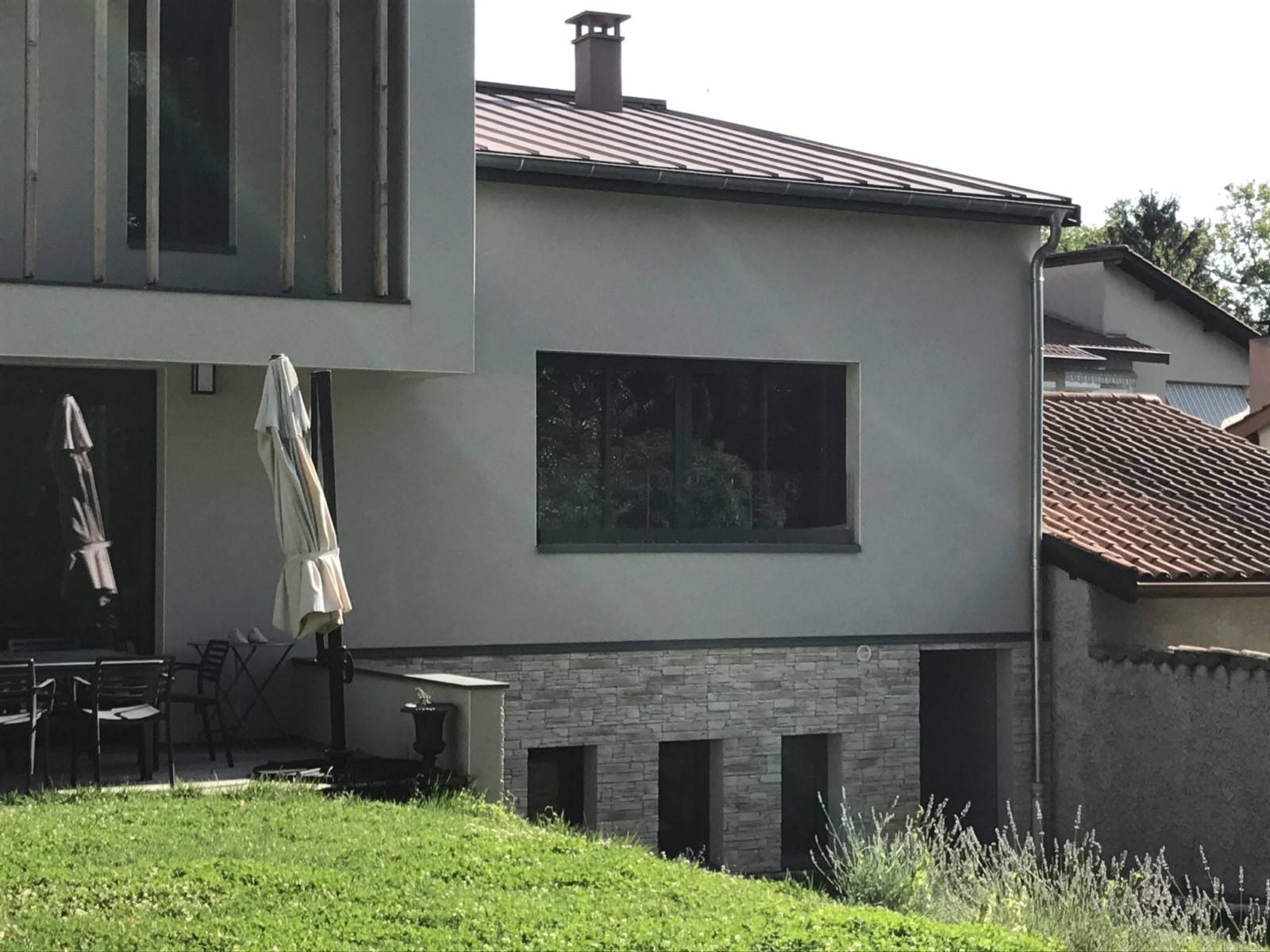 Réalisation d'une maison contemporaine à Sainte Foy Les Lyon à proximité de Lyon (69) - photo 2