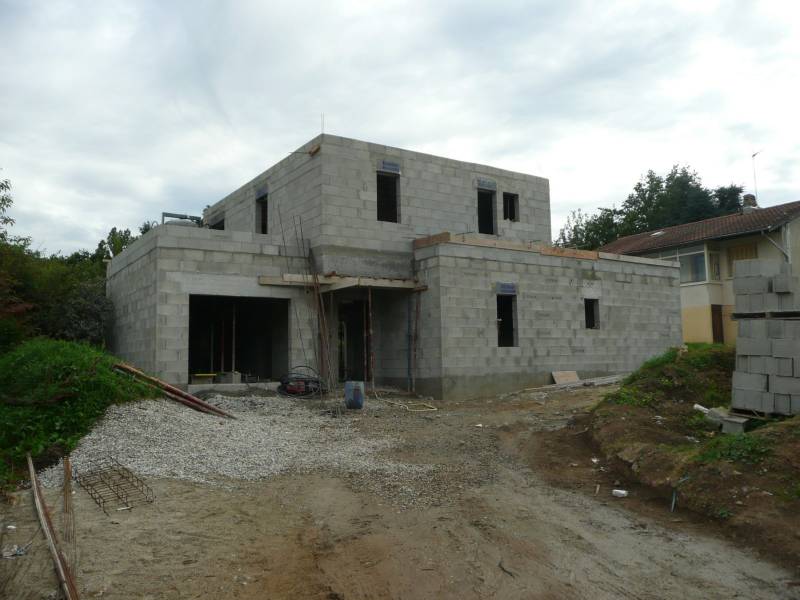 Réalisation d'une maison contemporaine à toit plat à Saint Genis Laval dans le Rhône (69) - photo 10