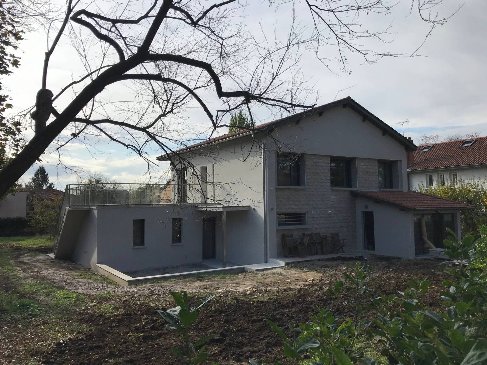 Rénovation entière et agrandissement d’une maison individuelle à Caluire, dans le Rhône (69) - photo 3